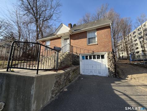 535 Chase Avenue Waterbury CT 06704