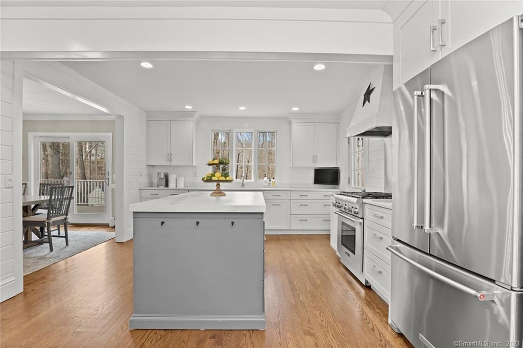183 Frogtown Road New Canaan CT 06840