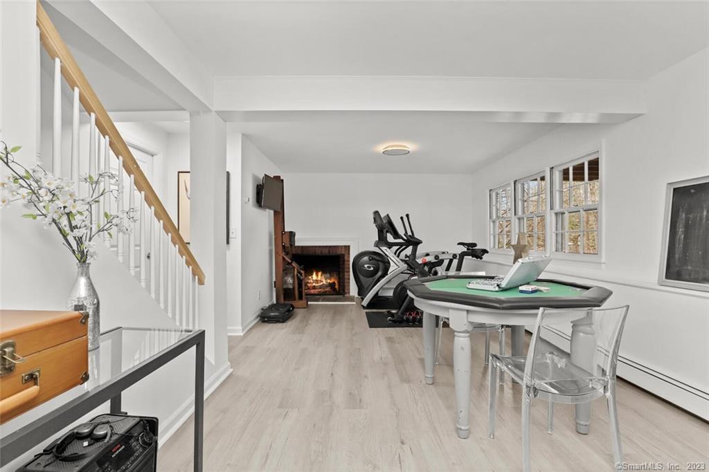 183 Frogtown Road New Canaan CT 06840