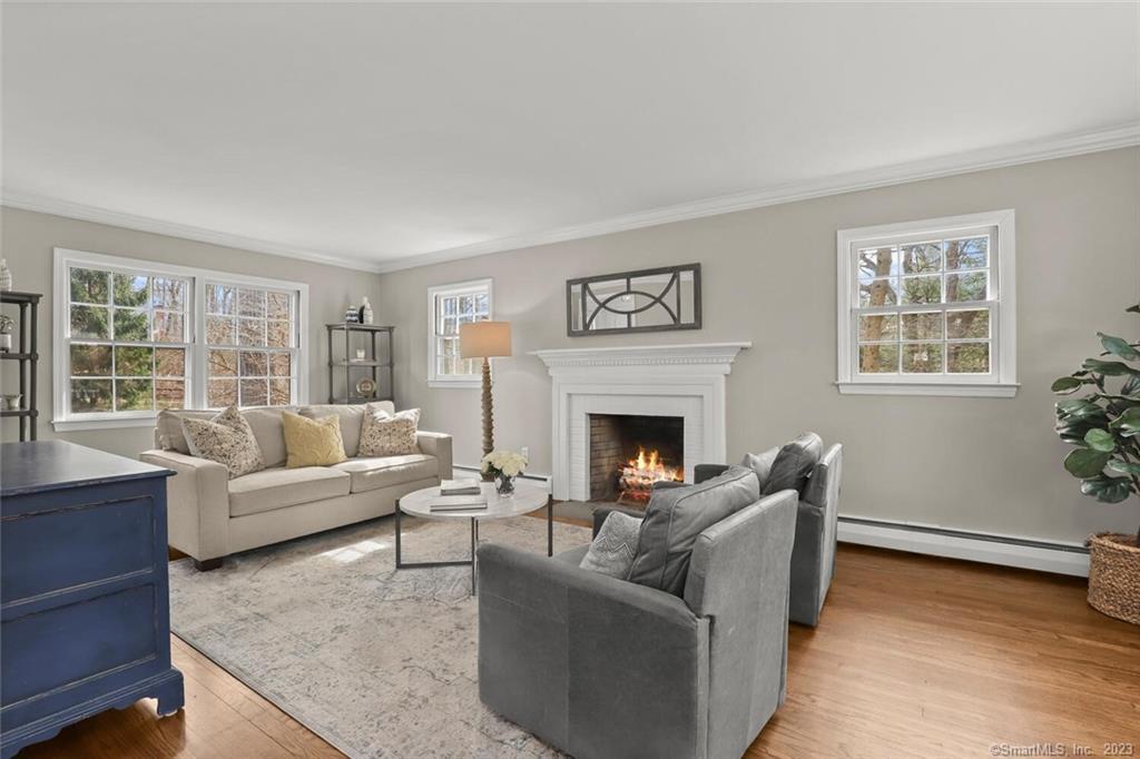 183 Frogtown Road New Canaan CT 06840