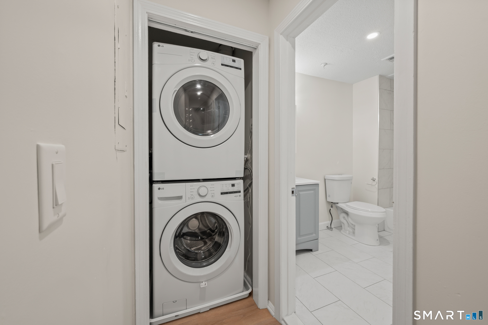 682 Main Street Middletown CT 06457
