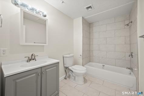 682 Main Street Middletown CT 06457