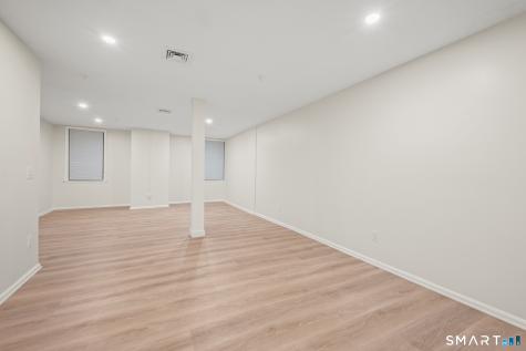 682 Main Street Middletown CT 06457