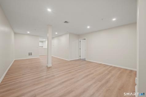 682 Main Street Middletown CT 06457