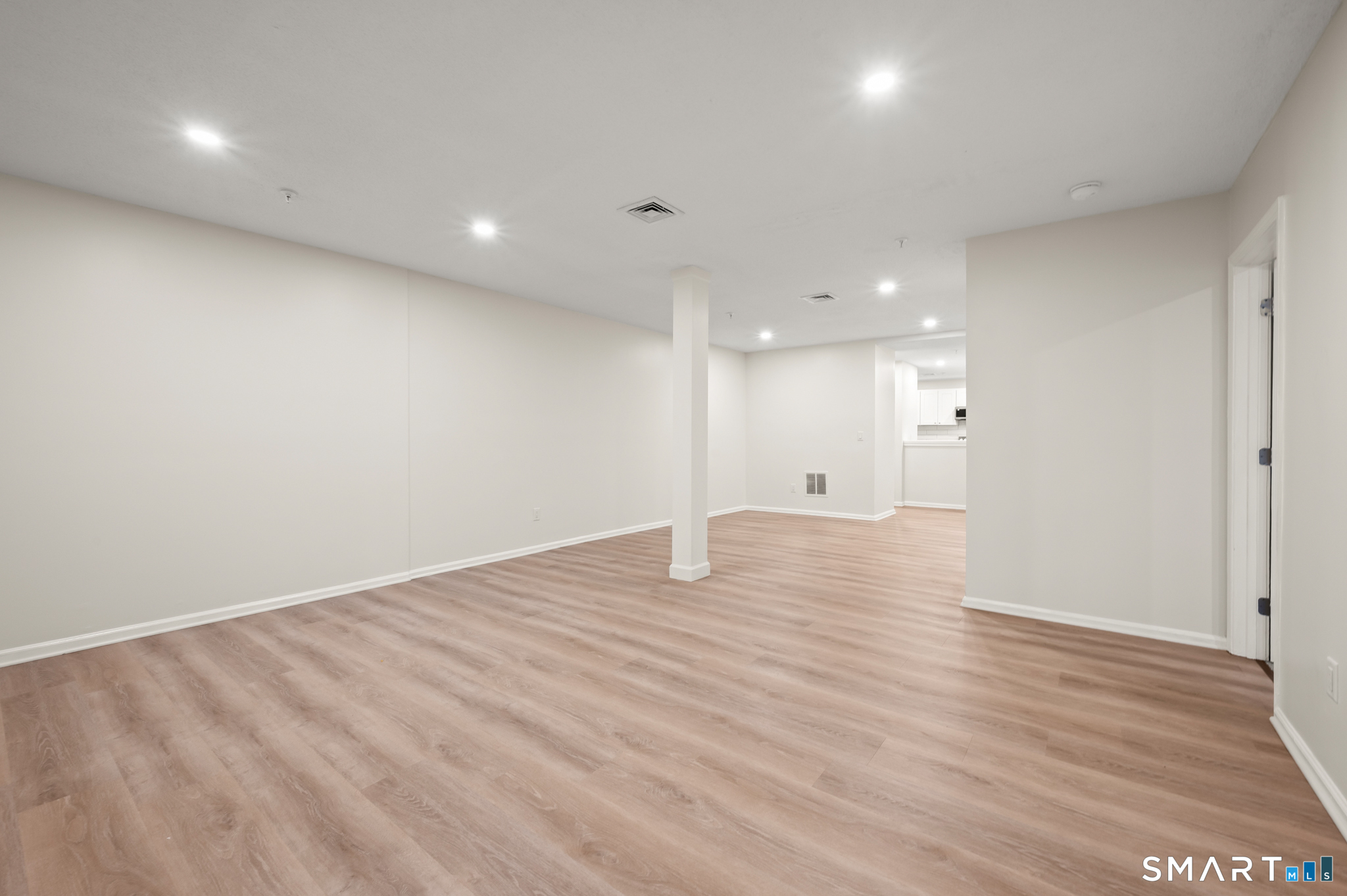 682 Main Street Middletown CT 06457