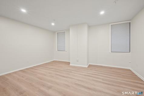 682 Main Street Middletown CT 06457