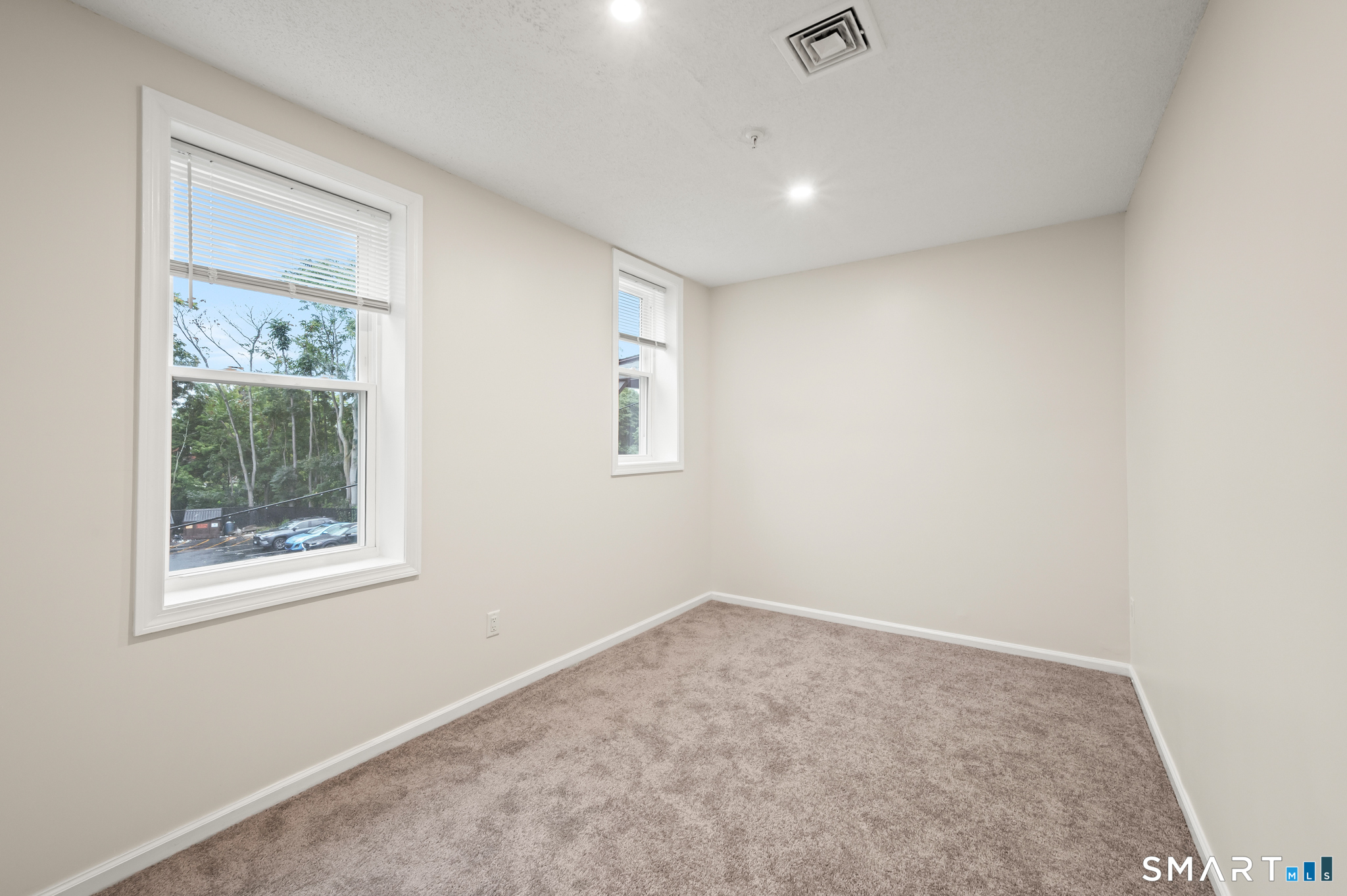 682 Main Street Middletown CT 06457