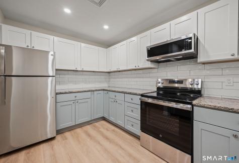682 Main Street Middletown CT 06457