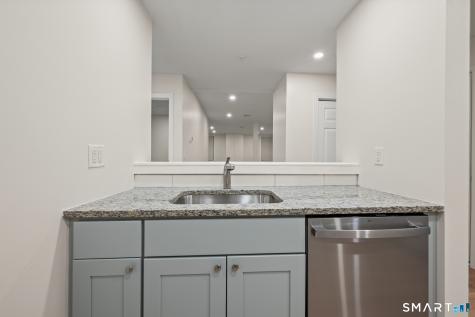 682 Main Street Middletown CT 06457