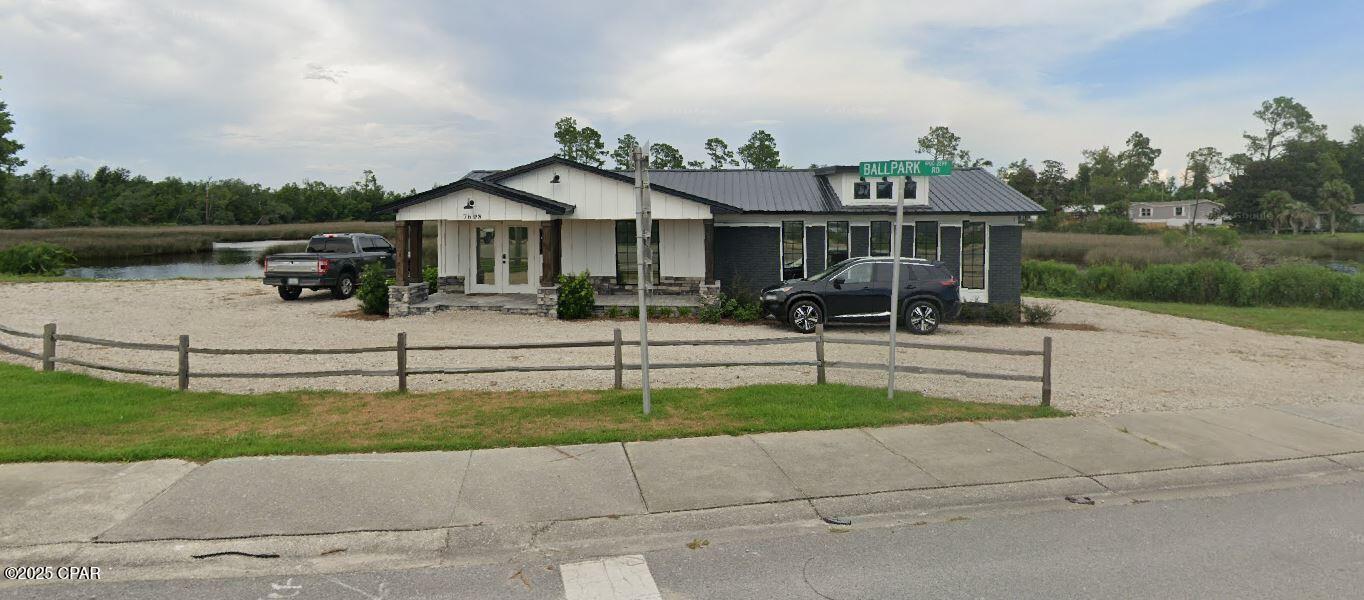 7608 Highway 77 Southport FL 32409