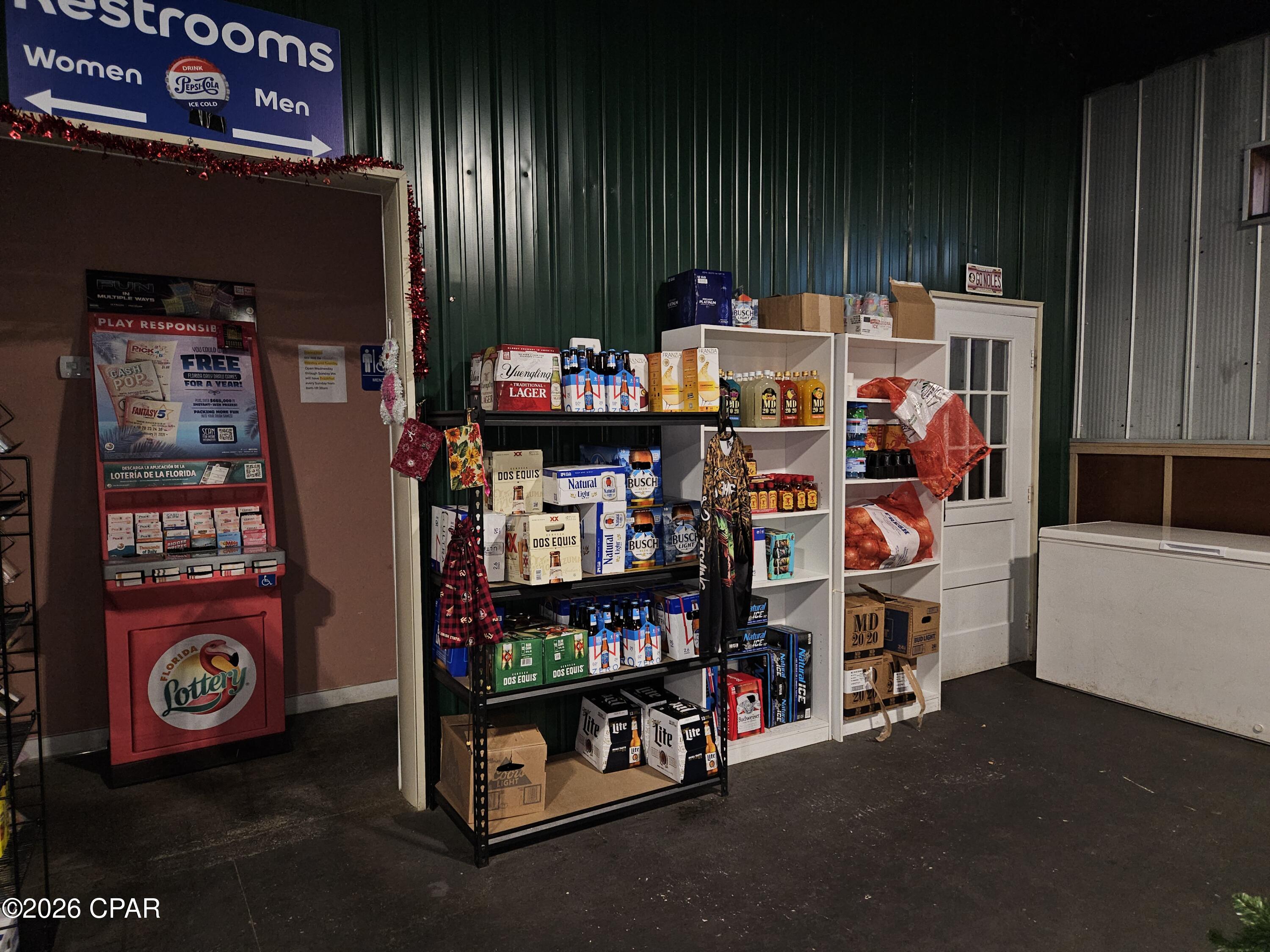 5163 Highway 77 Chipley FL 32428