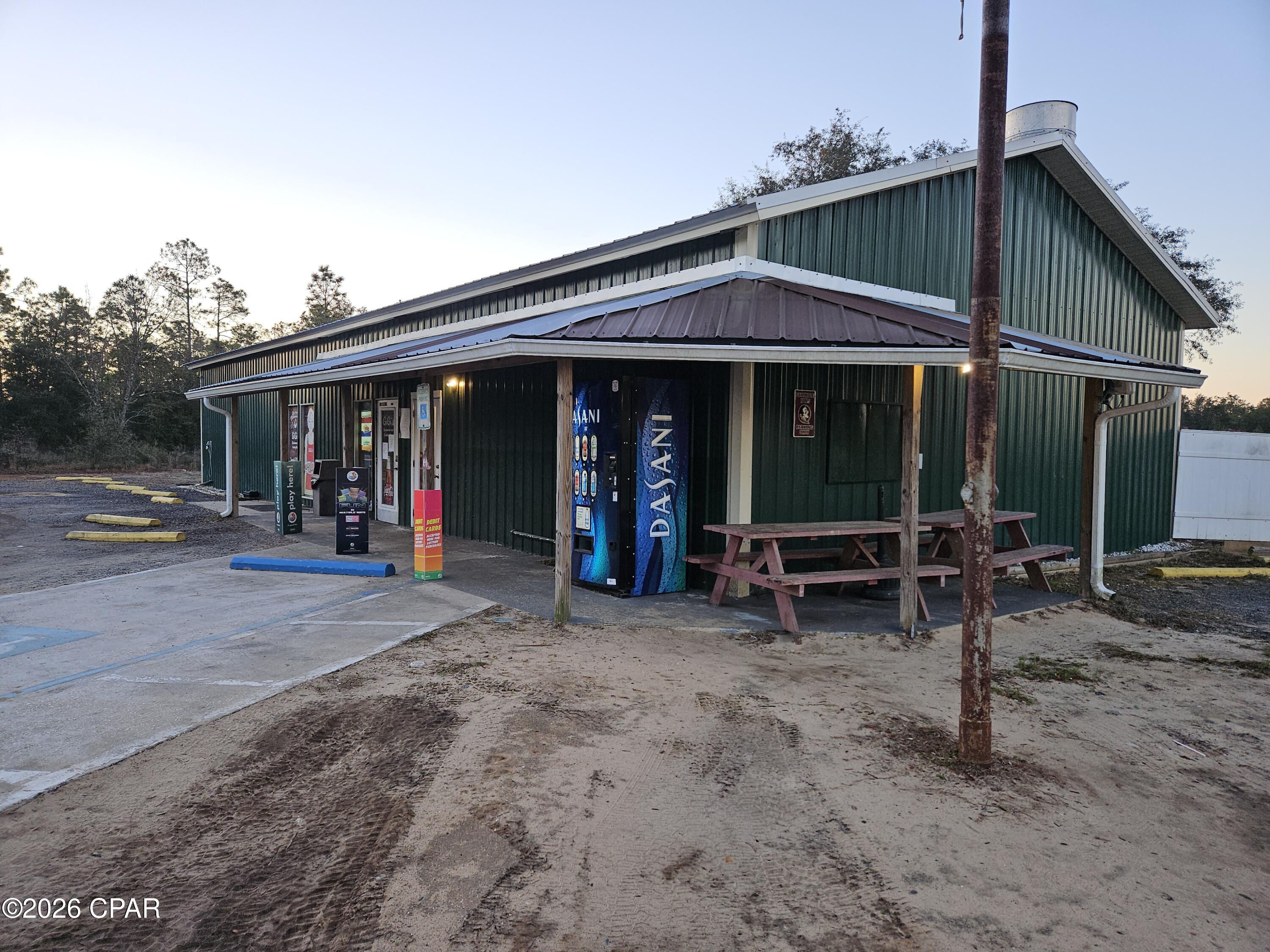 5163 Highway 77 Chipley FL 32428