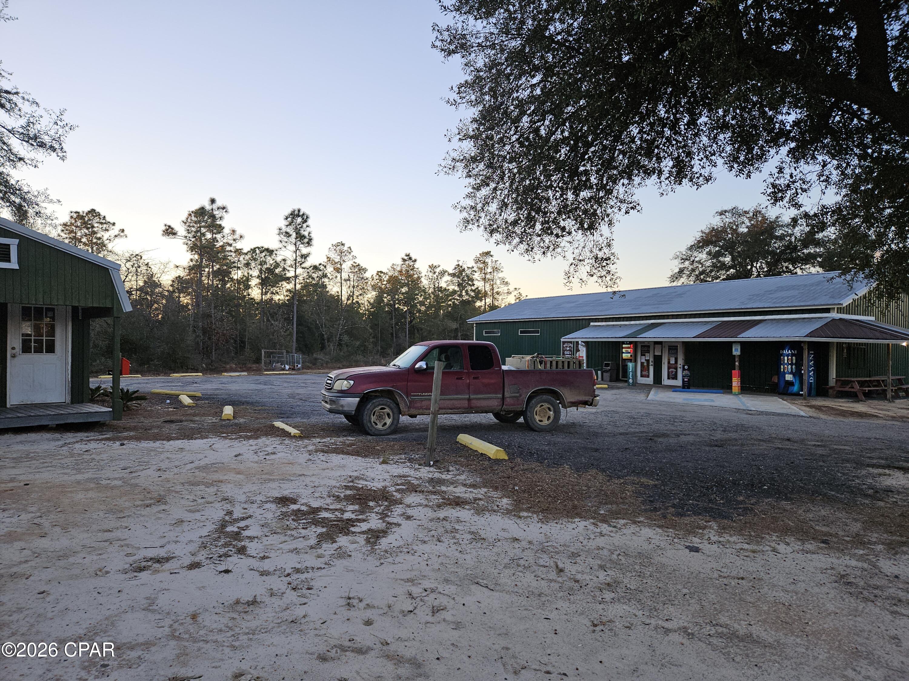 5163 Highway 77 Chipley FL 32428
