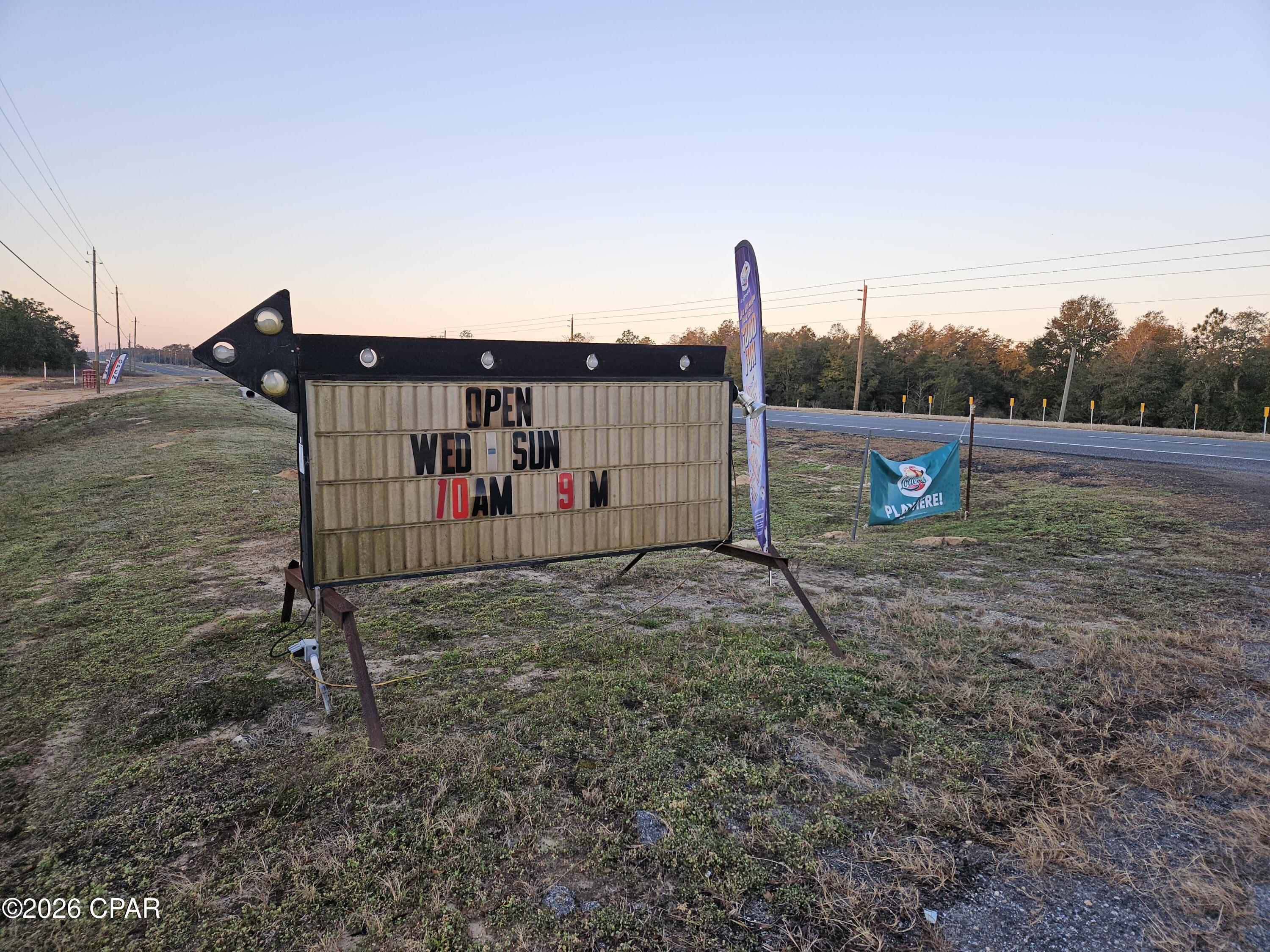 5163 Highway 77 Chipley FL 32428