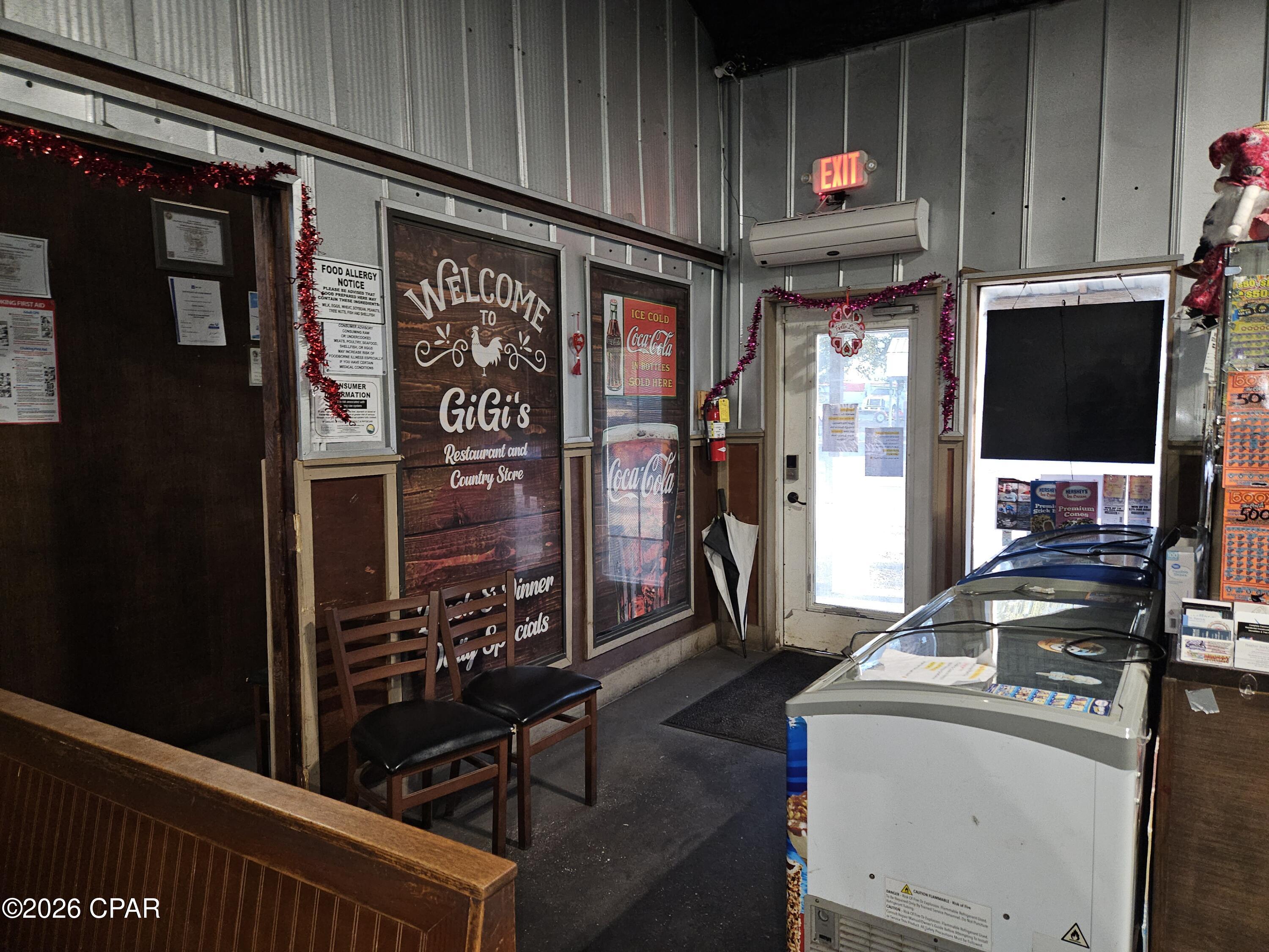 5163 Highway 77 Chipley FL 32428
