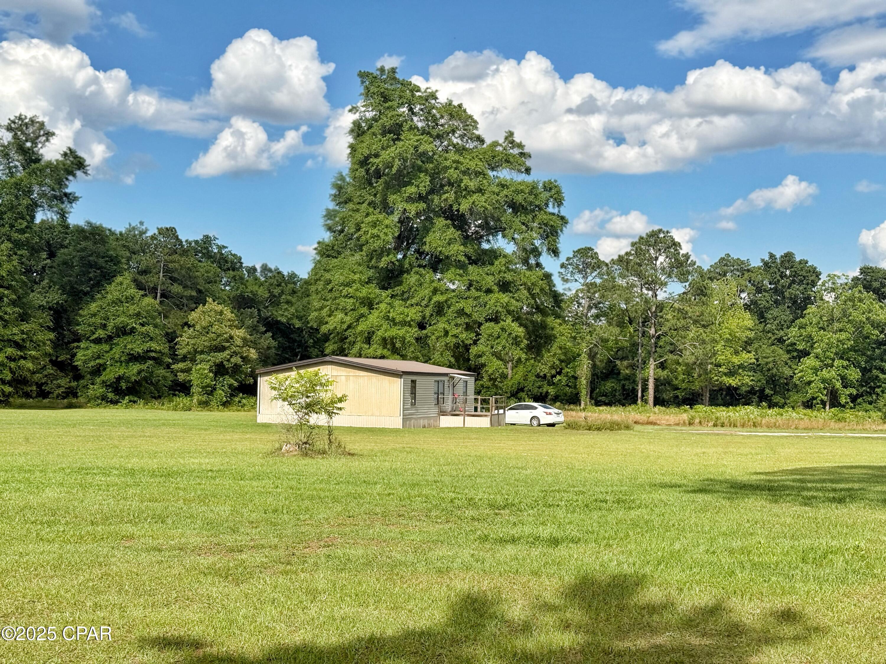 5172 Lynch Drive Marianna FL 32446