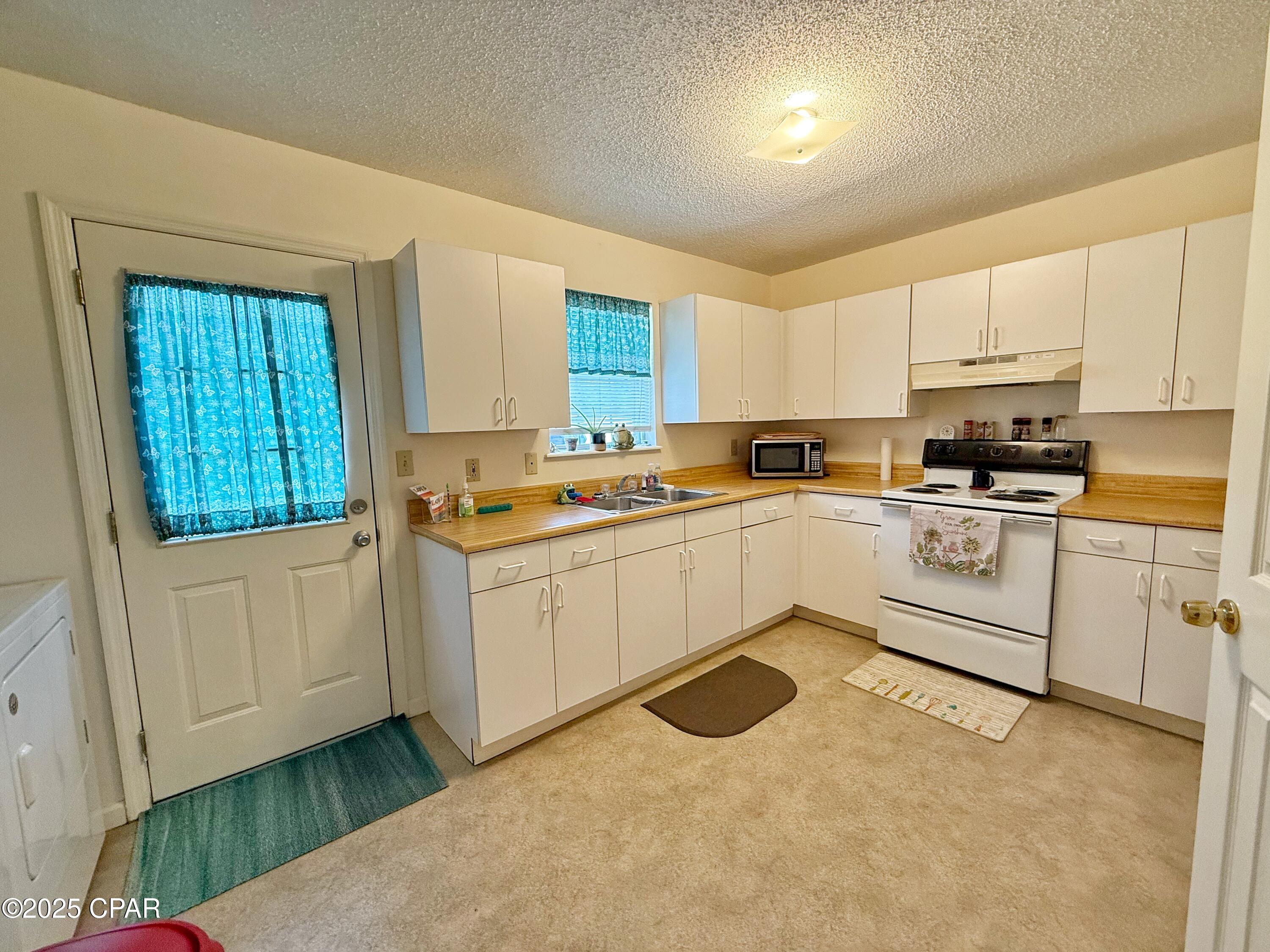 5172 Lynch Drive Marianna FL 32446