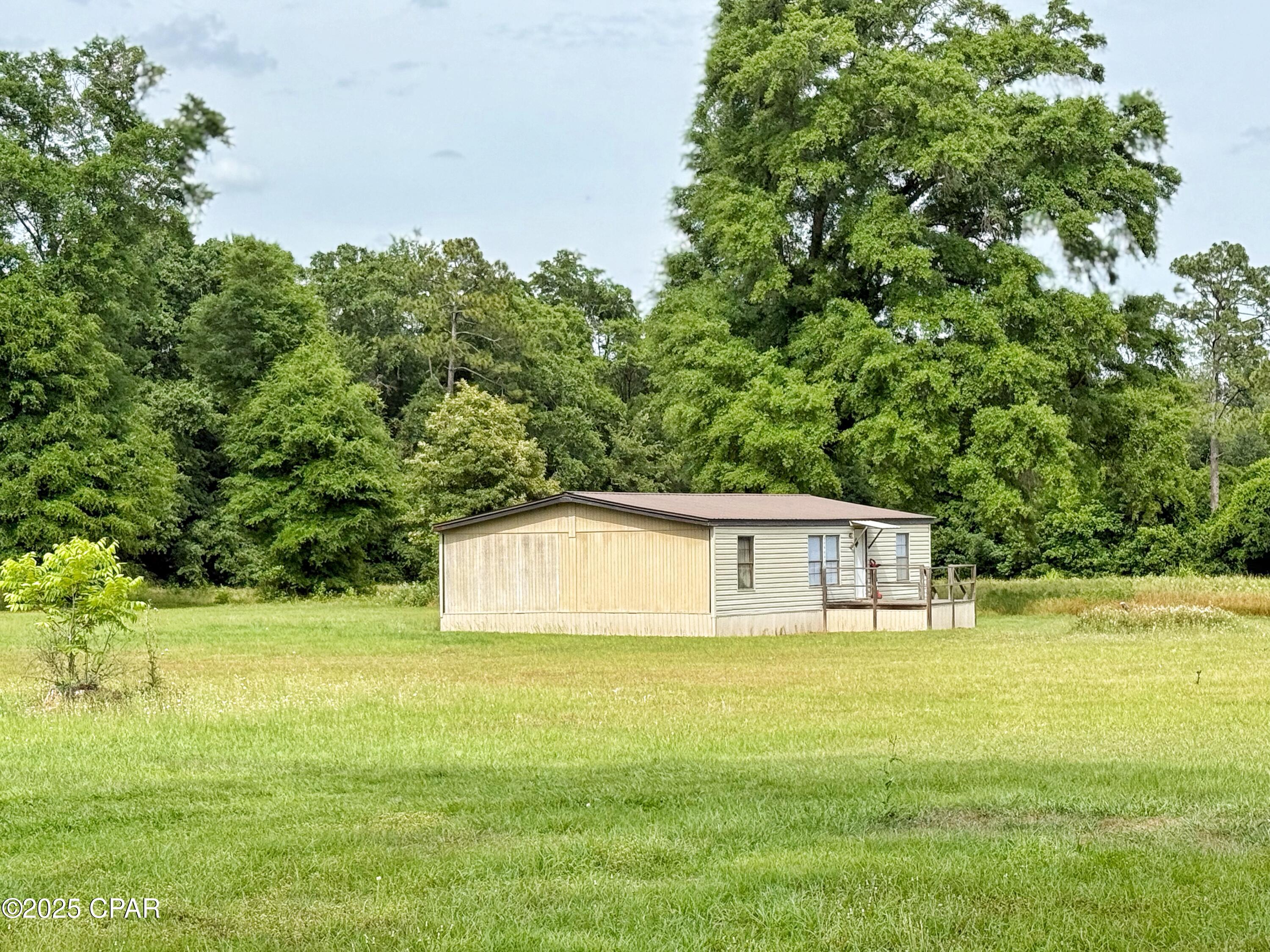 5172 Lynch Drive Marianna FL 32446