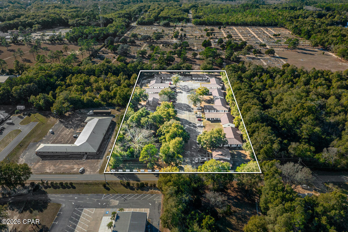 125 N Davis Lane Defuniak Springs FL 32433