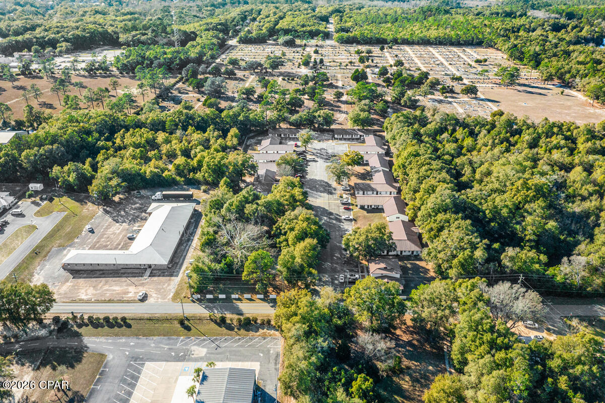 125 N Davis Lane Defuniak Springs FL 32433