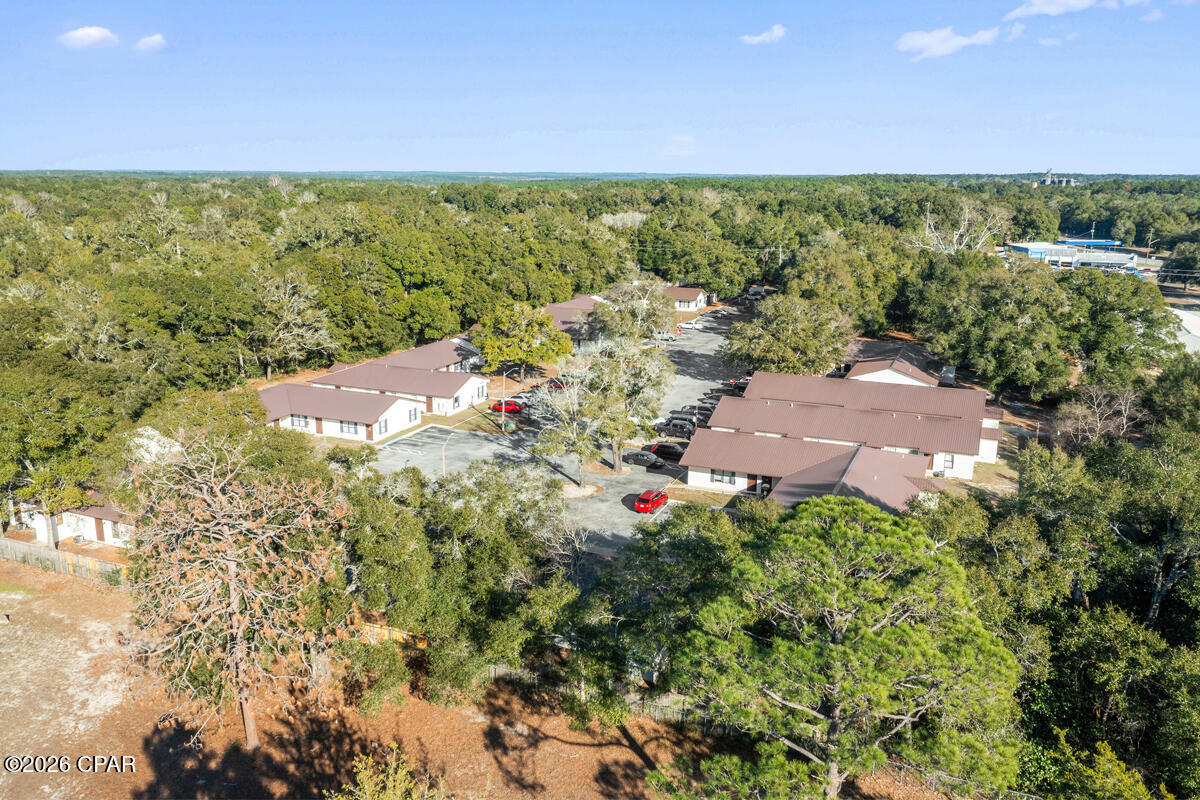 125 N Davis Lane Defuniak Springs FL 32433
