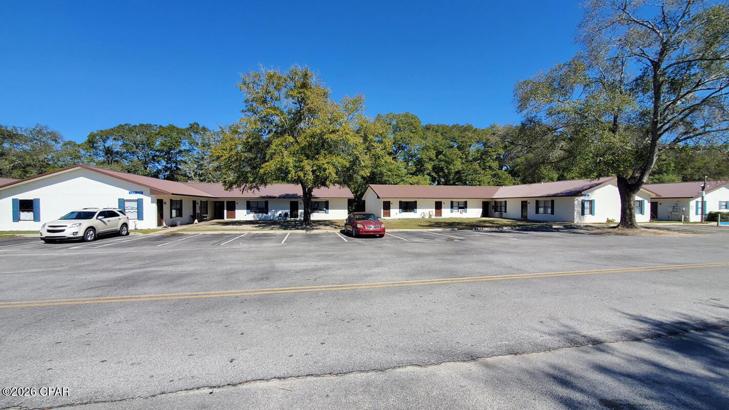 125 N Davis Lane Defuniak Springs FL 32433