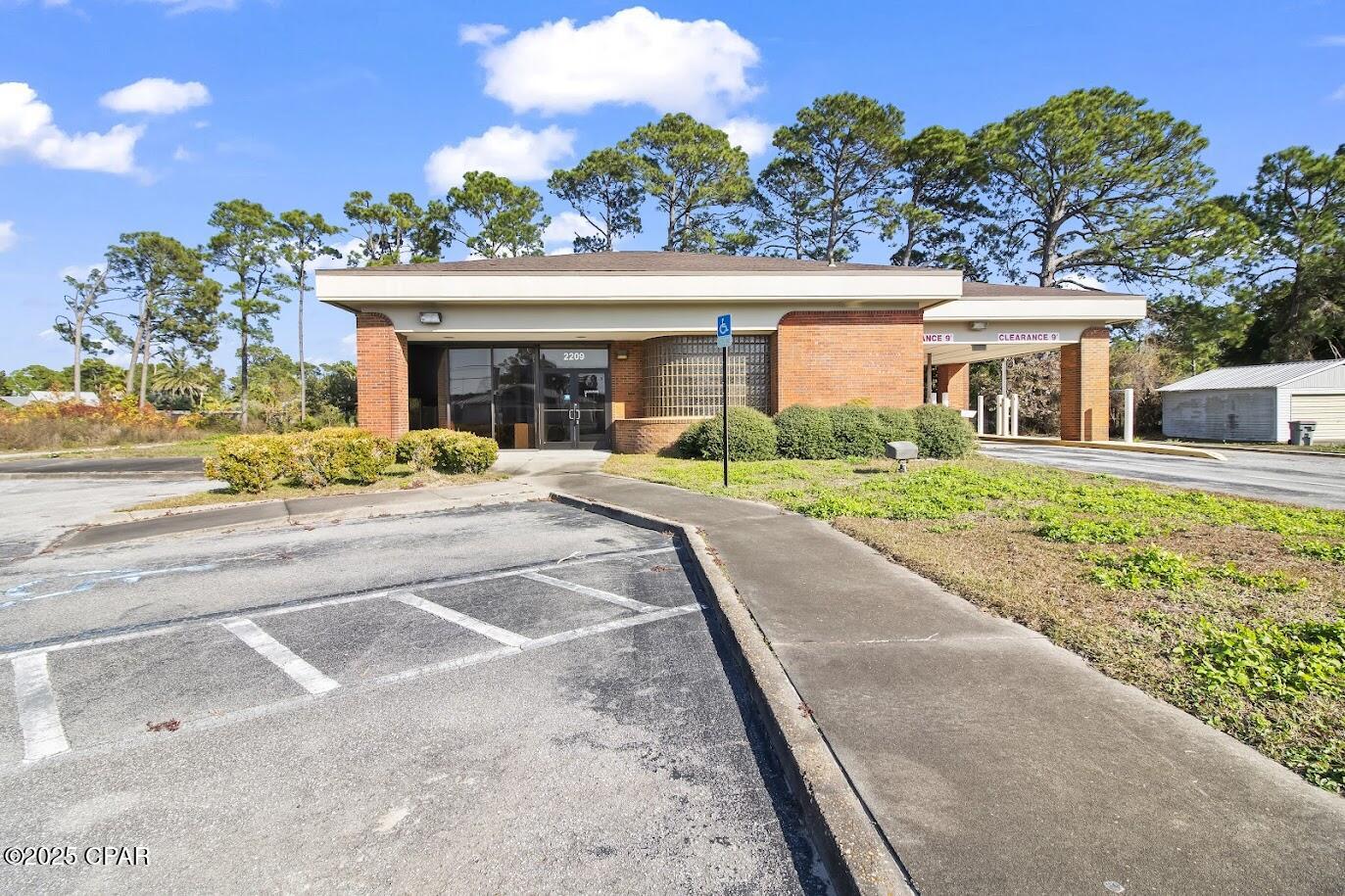 2209 Thomas Drive Panama City FL 32408