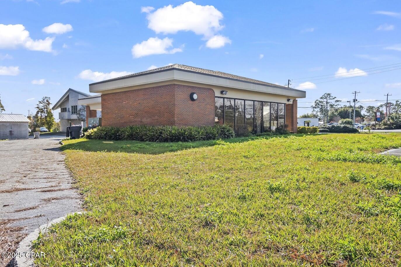 2209 Thomas Drive Panama City FL 32408