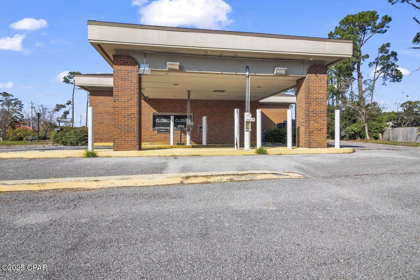 2209 Thomas Drive Panama City FL 32408
