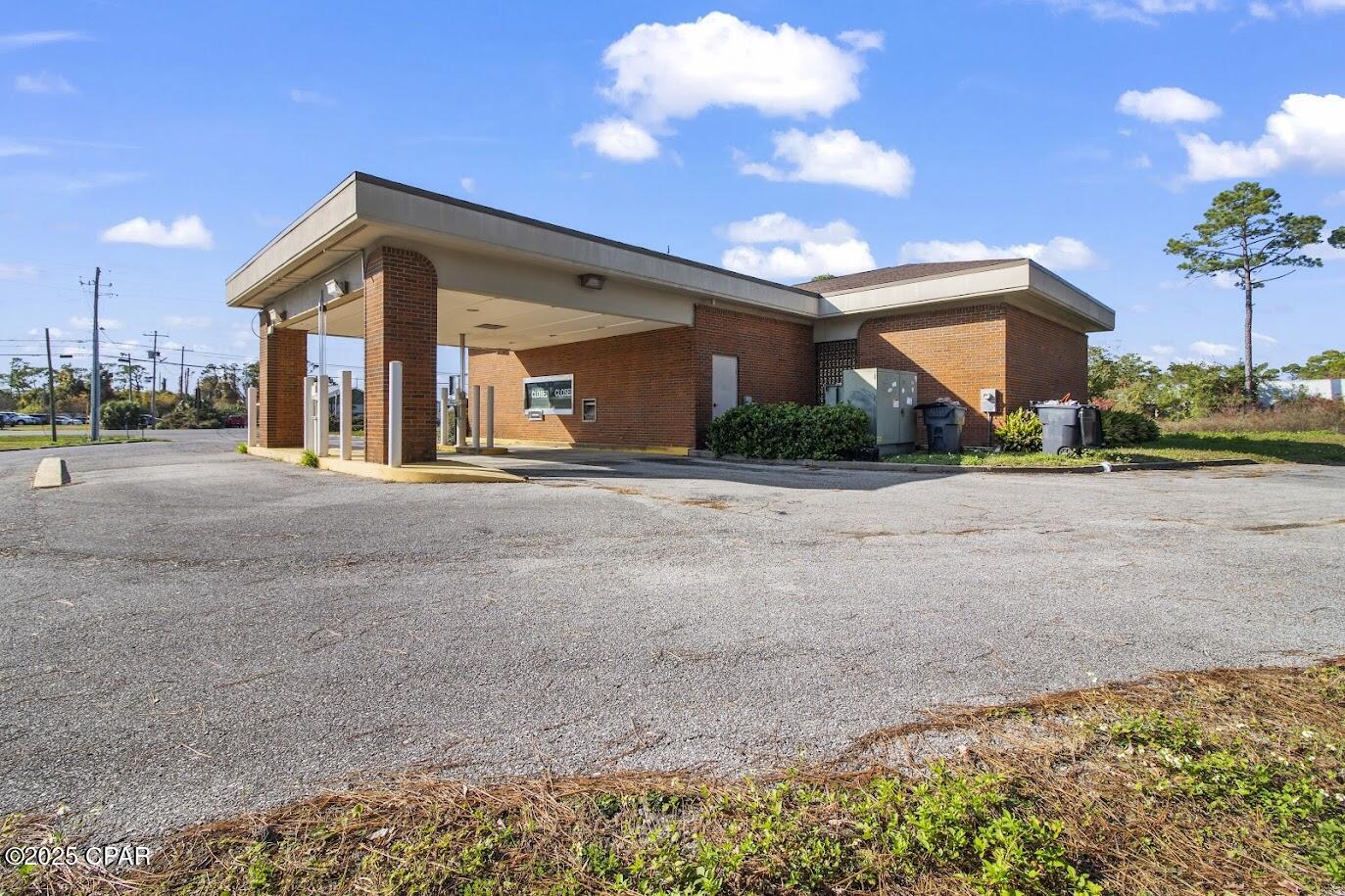 2209 Thomas Drive Panama City FL 32408