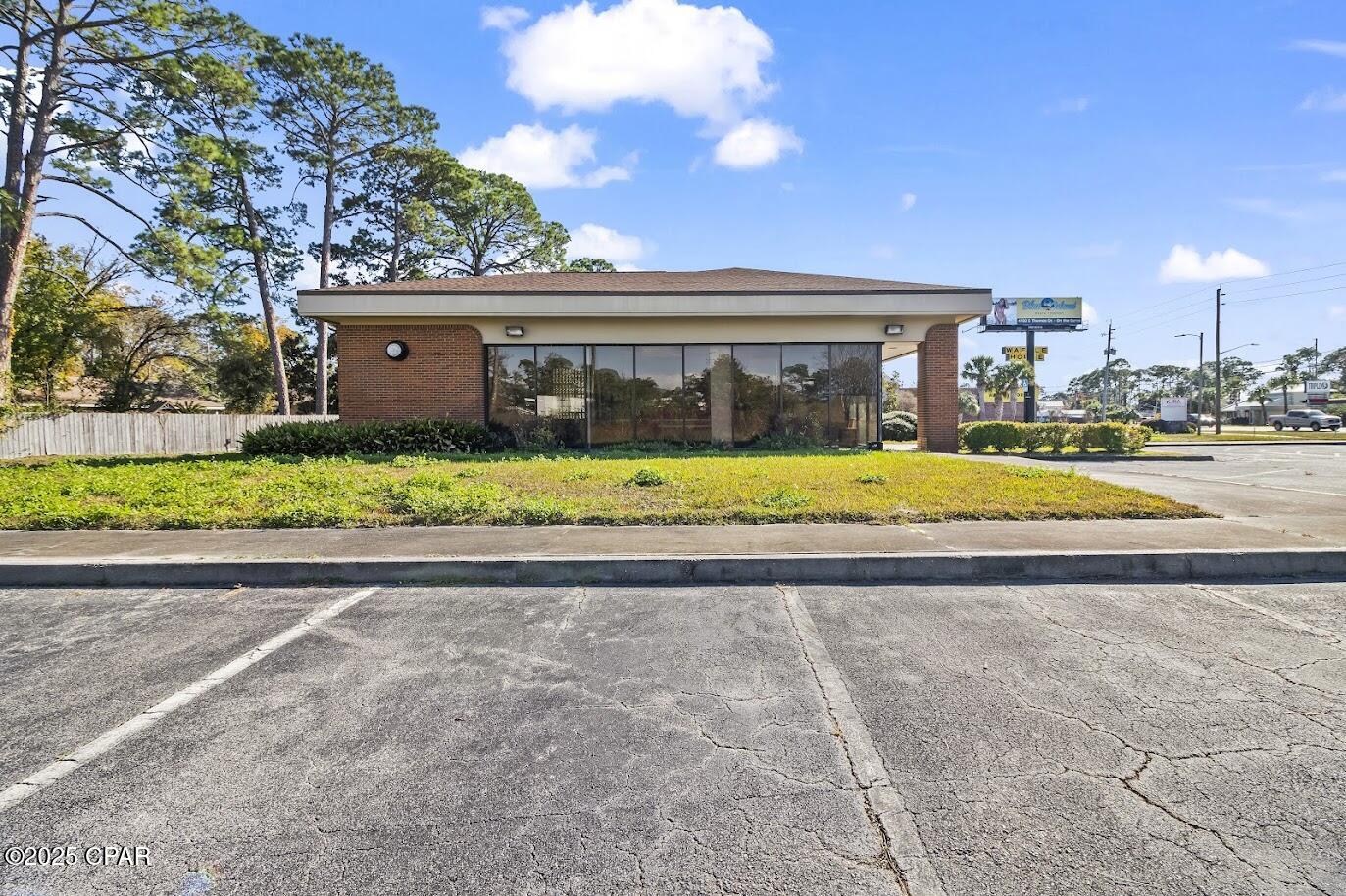 2209 Thomas Drive Panama City FL 32408