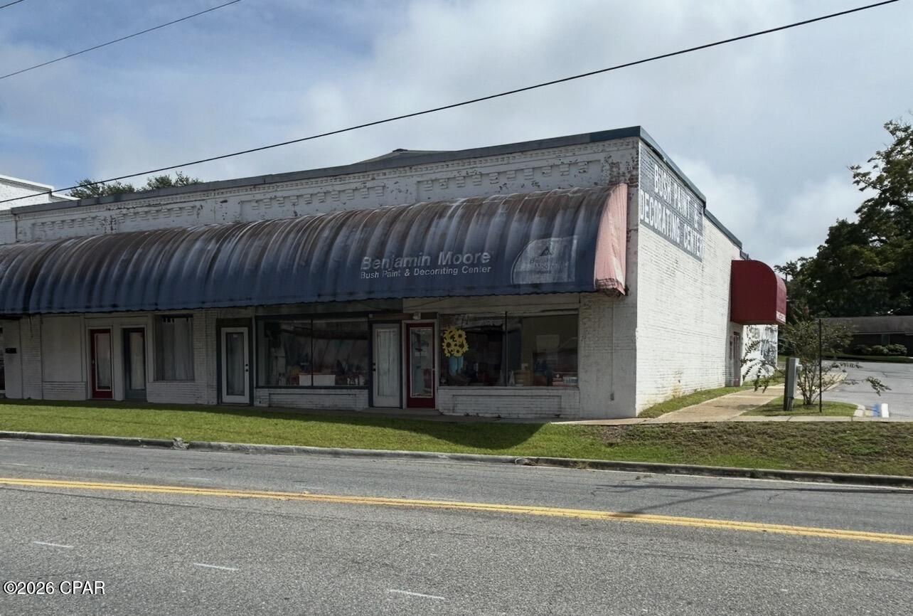 112 N Waukesha Street Bonifay FL 32425