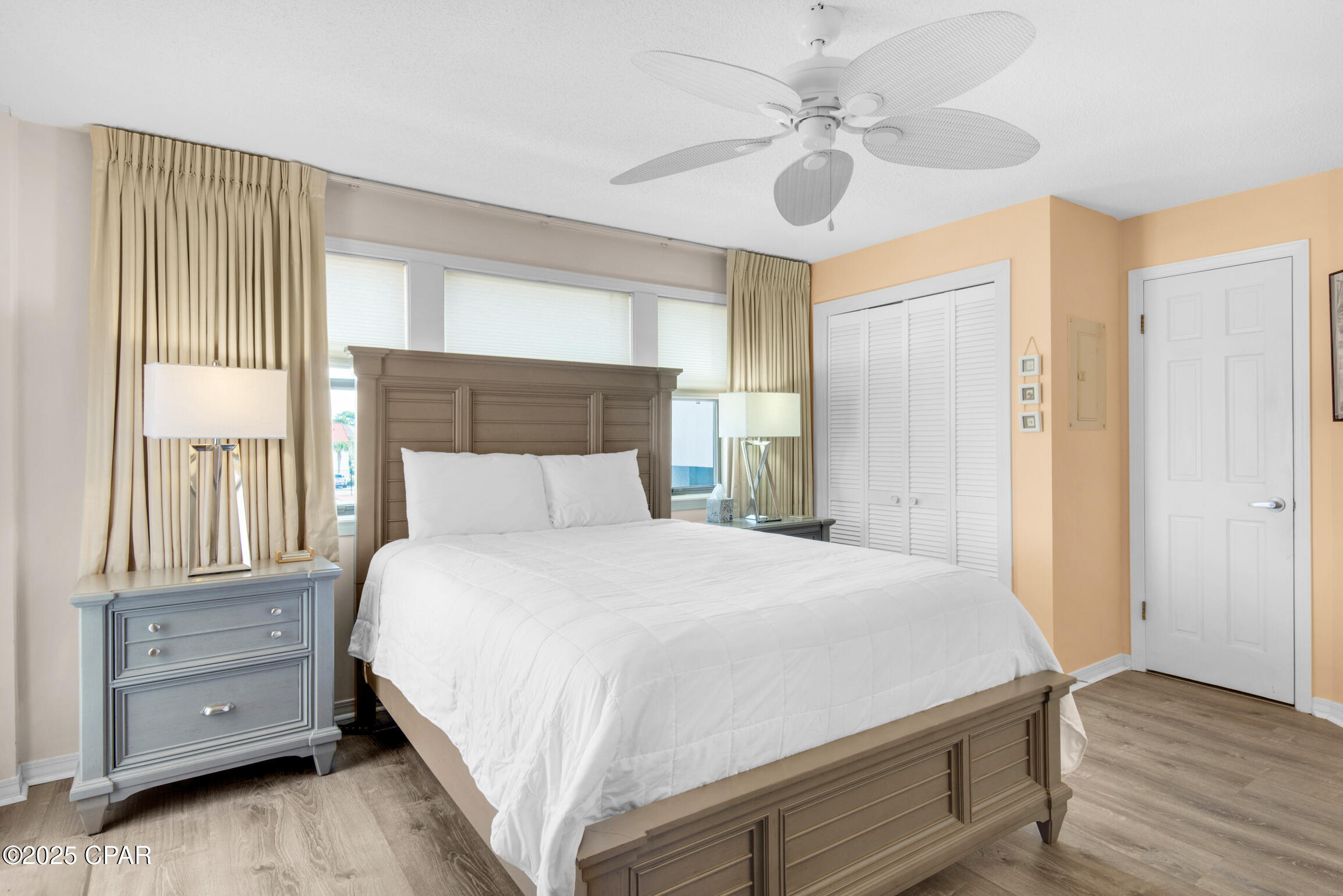8730 Thomas Drive Panama City Beach FL 32408