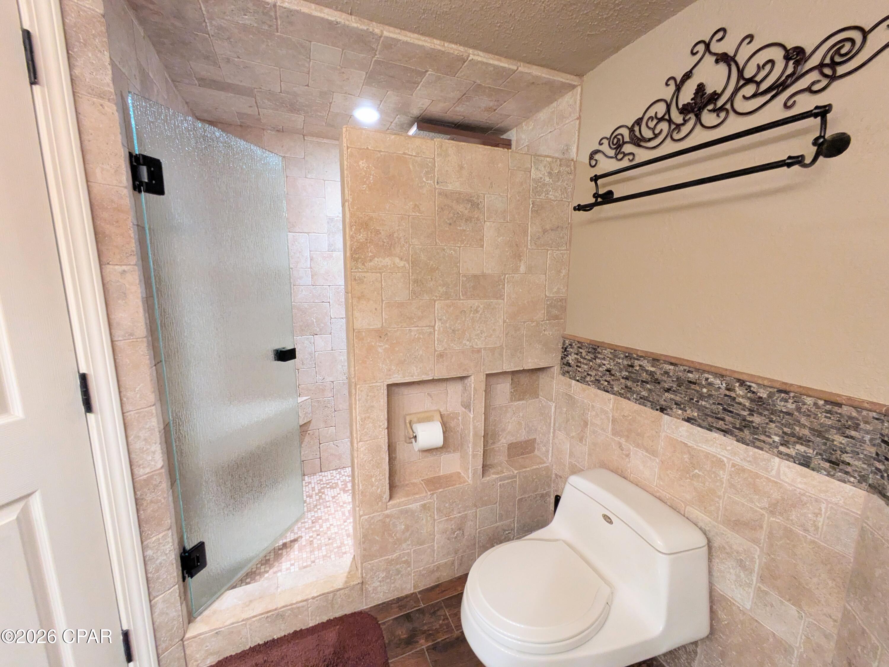 7205 Thomas Drive Panama City Beach FL 32408