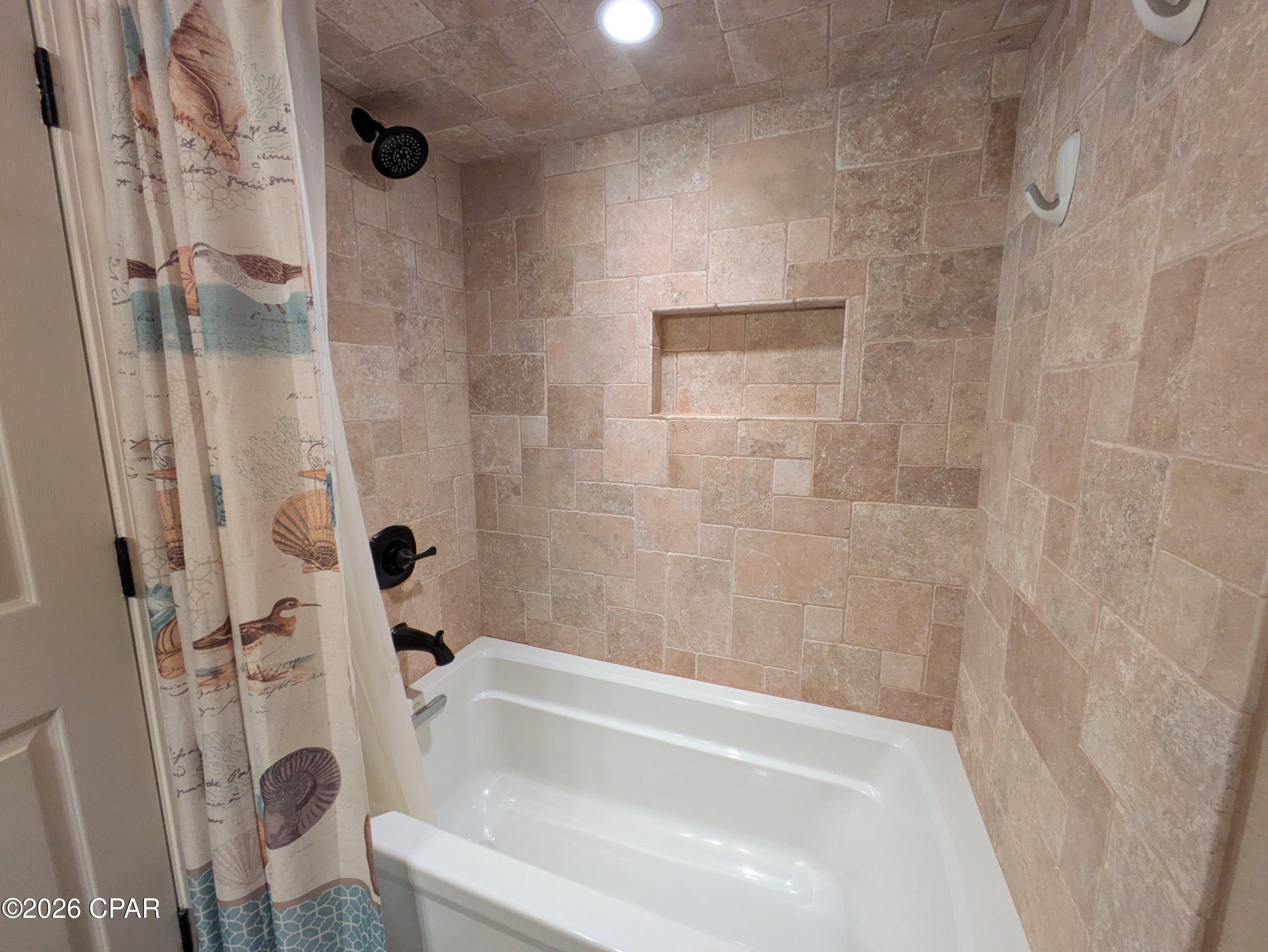 7205 Thomas Drive Panama City Beach FL 32408