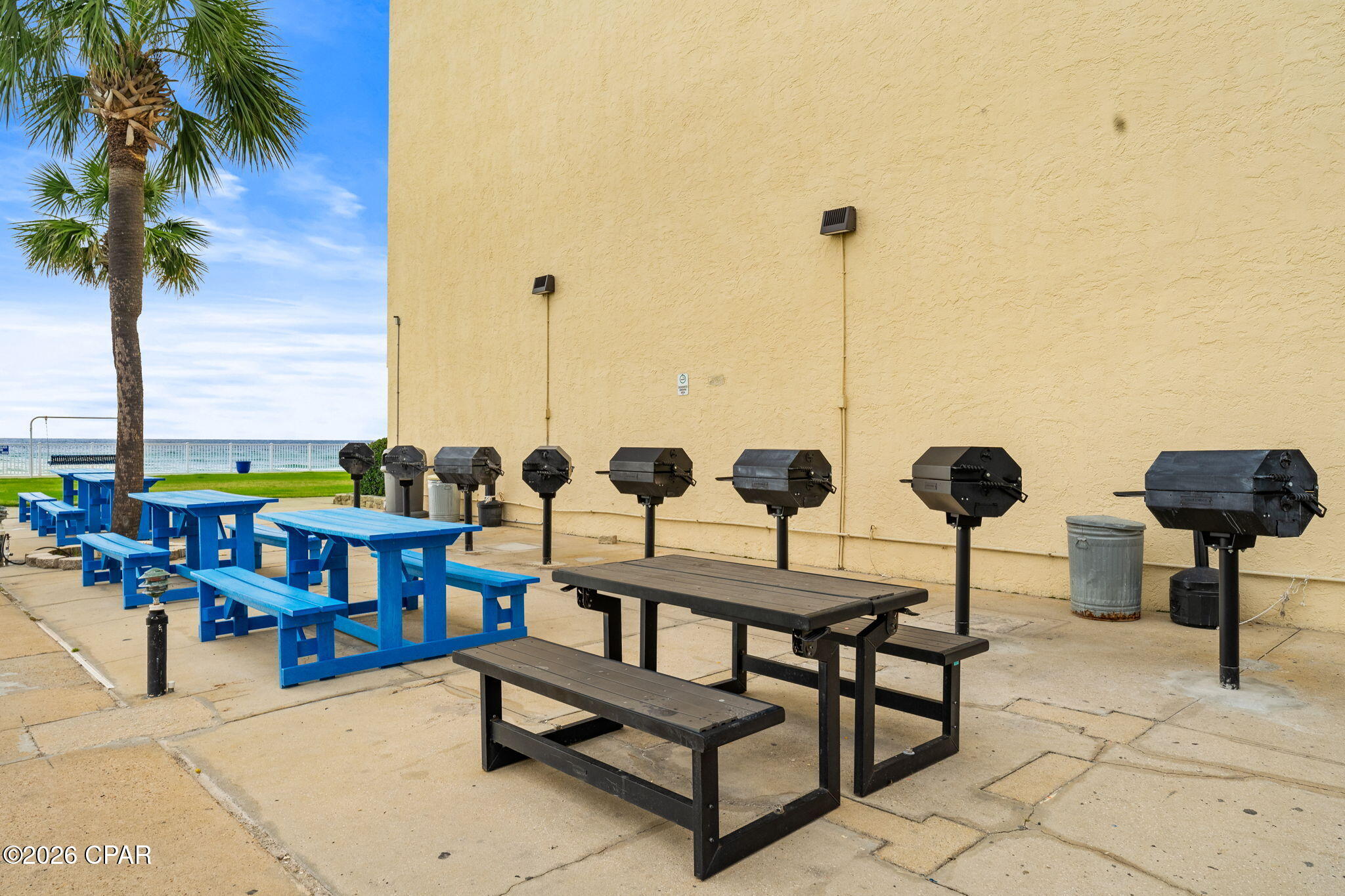 5801 Thomas Drive Panama City FL 32408