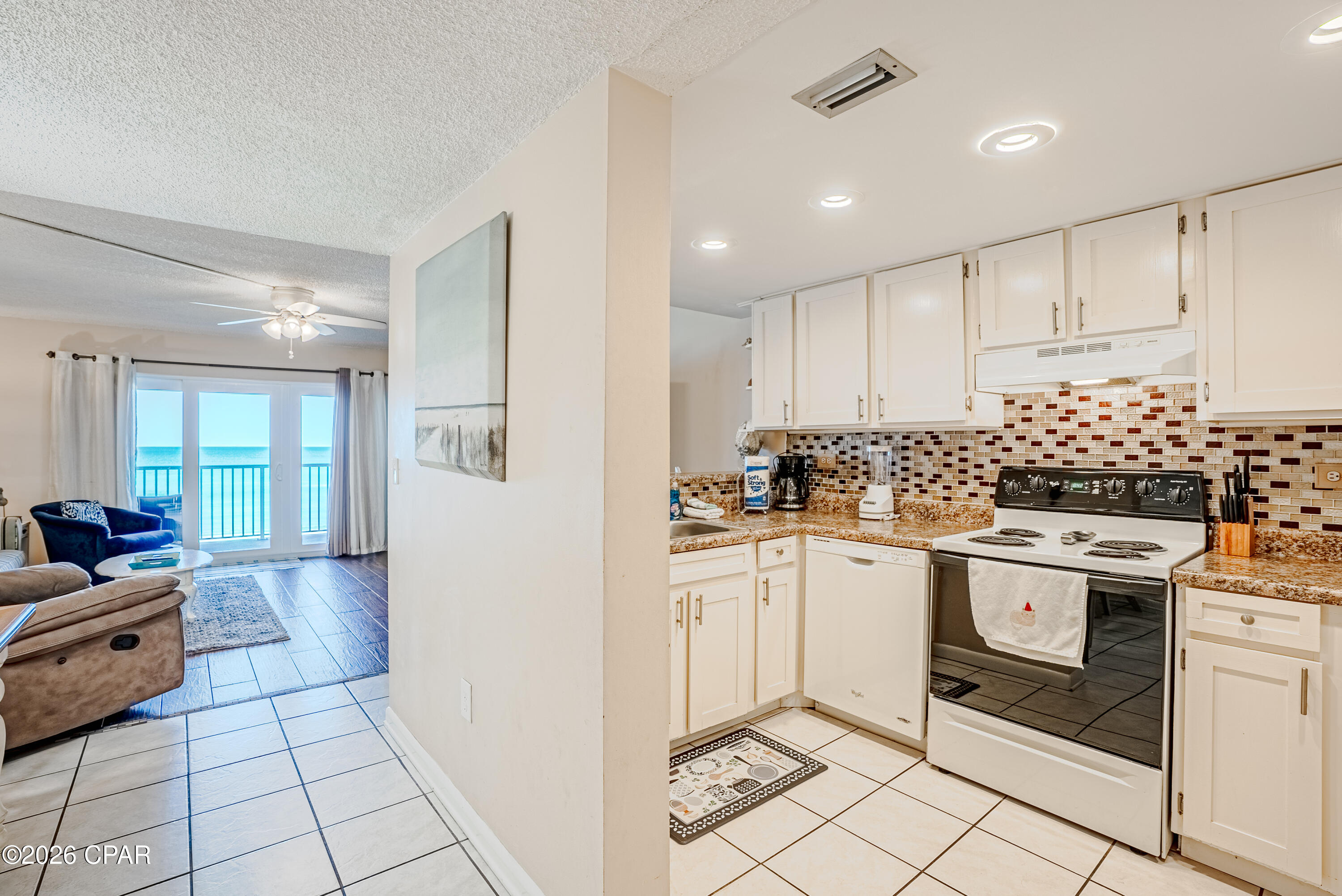 6213 Thomas Drive Panama City FL 32408