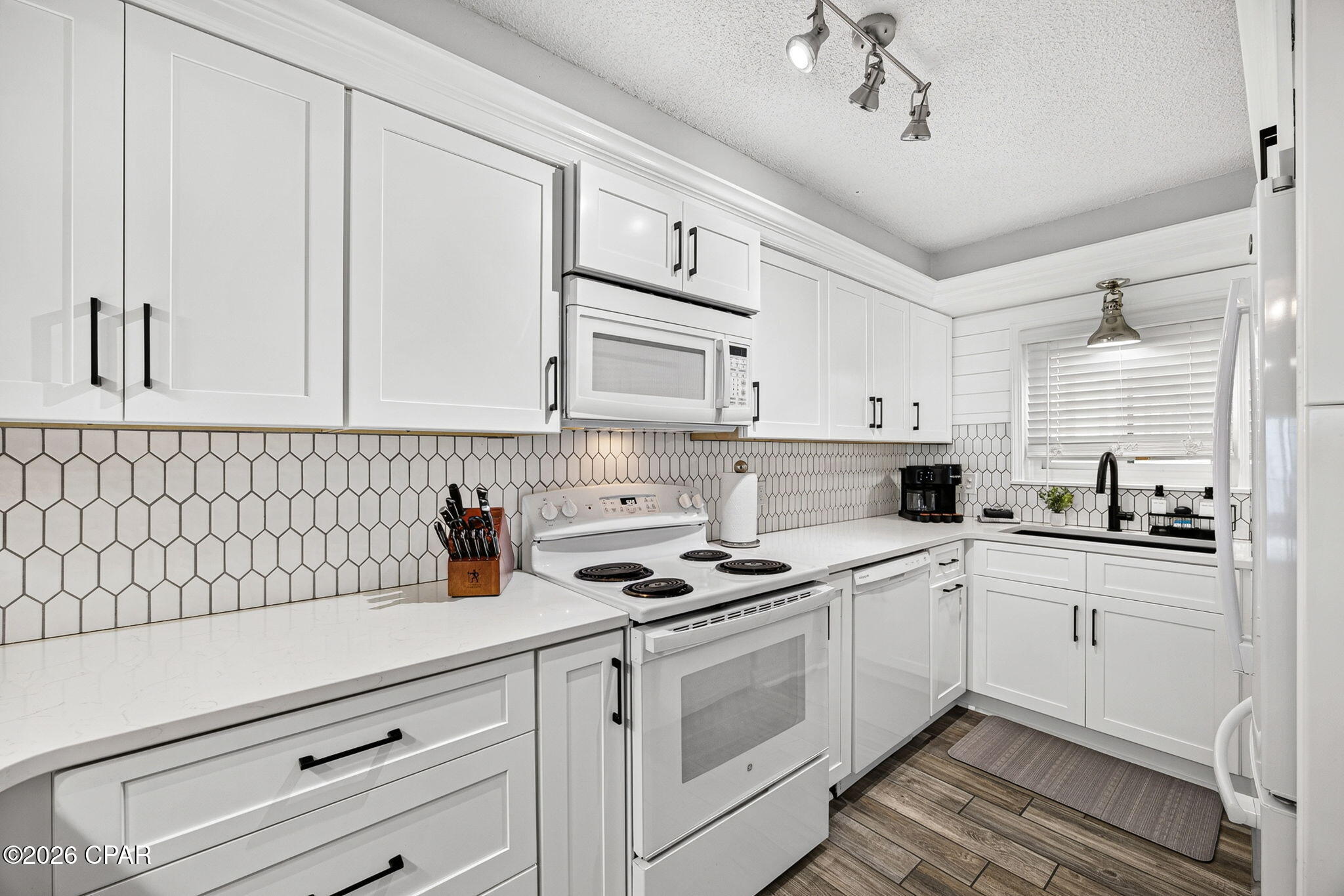 5801 Thomas Drive Panama City Beach FL 32408