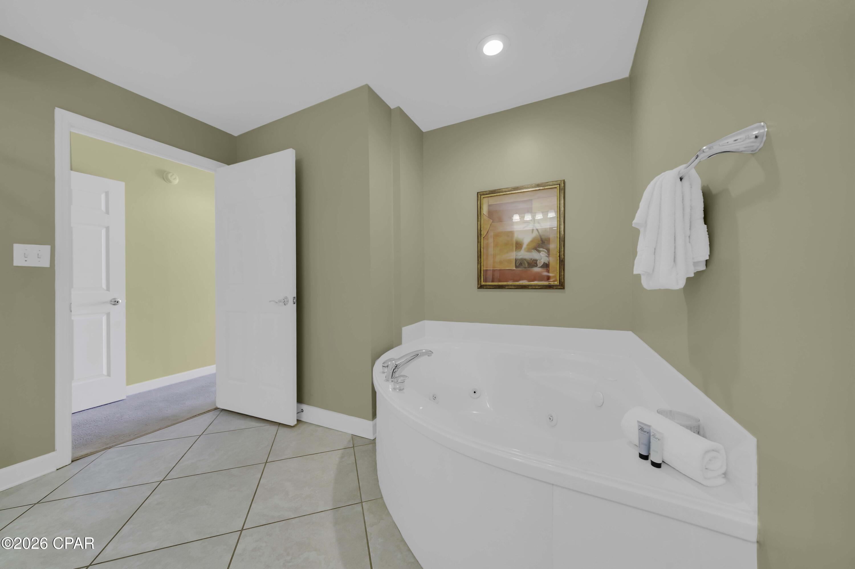 6627 Thomas Drive Panama City Beach FL 32408