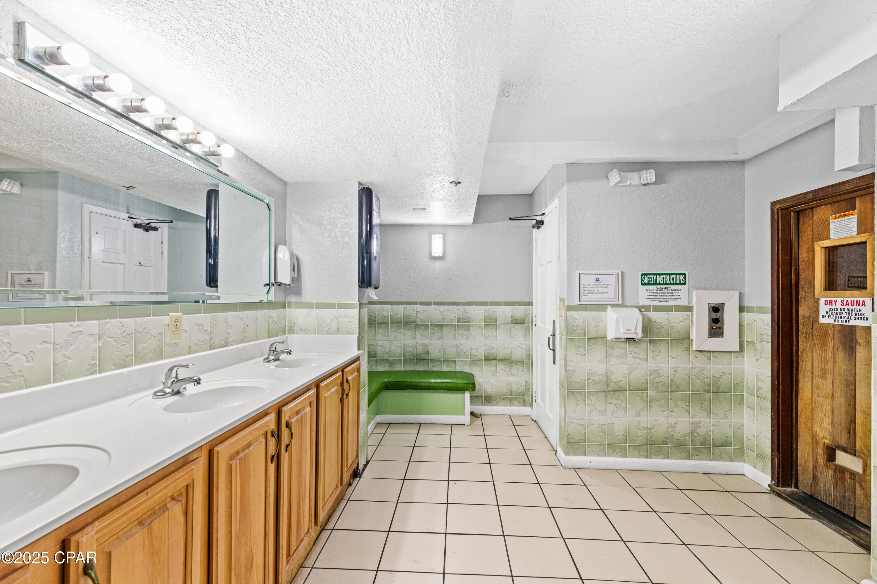 8743 Thomas Drive Panama City FL 32408