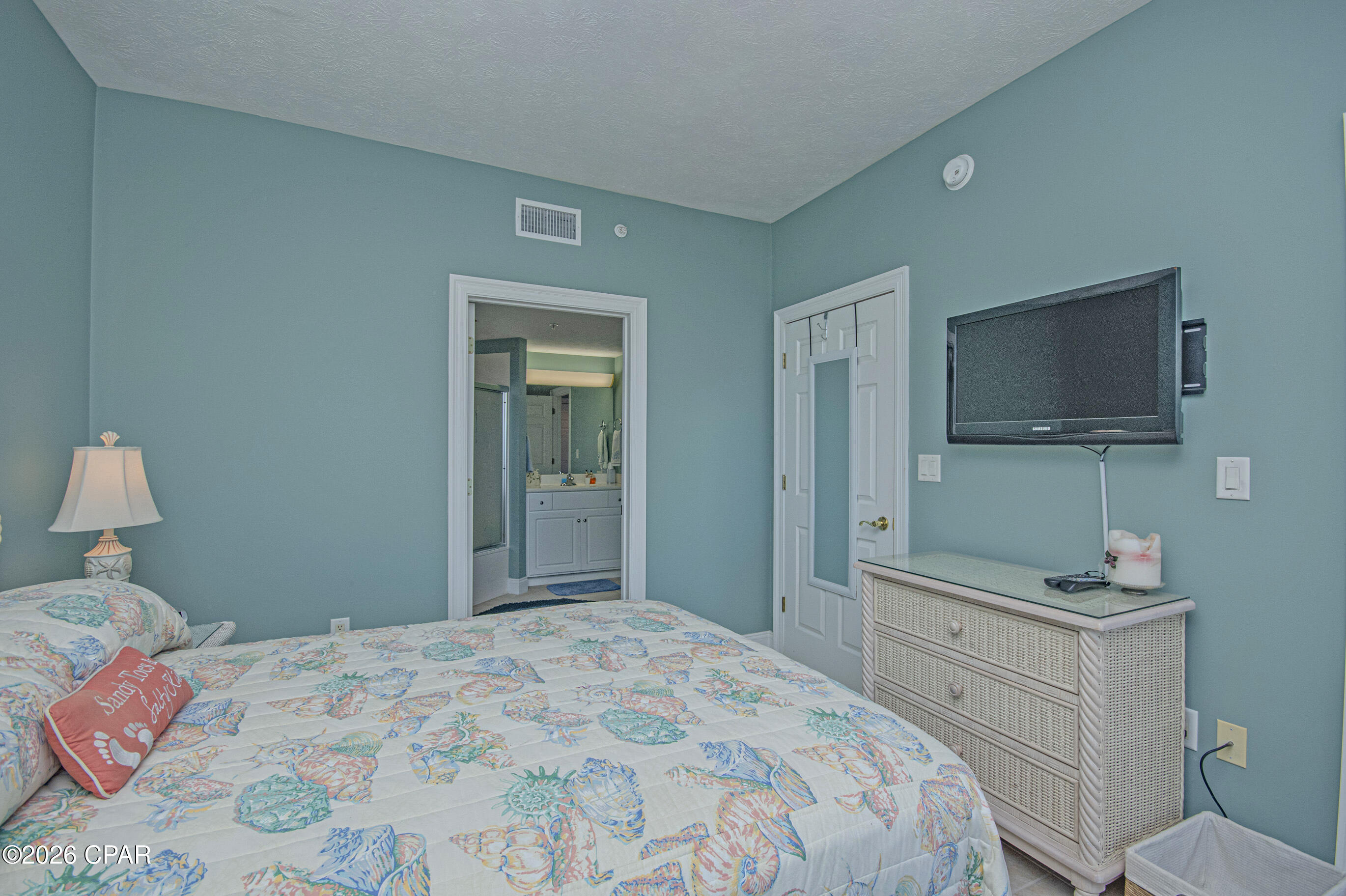 5004 Thomas Drive Panama City FL 32408