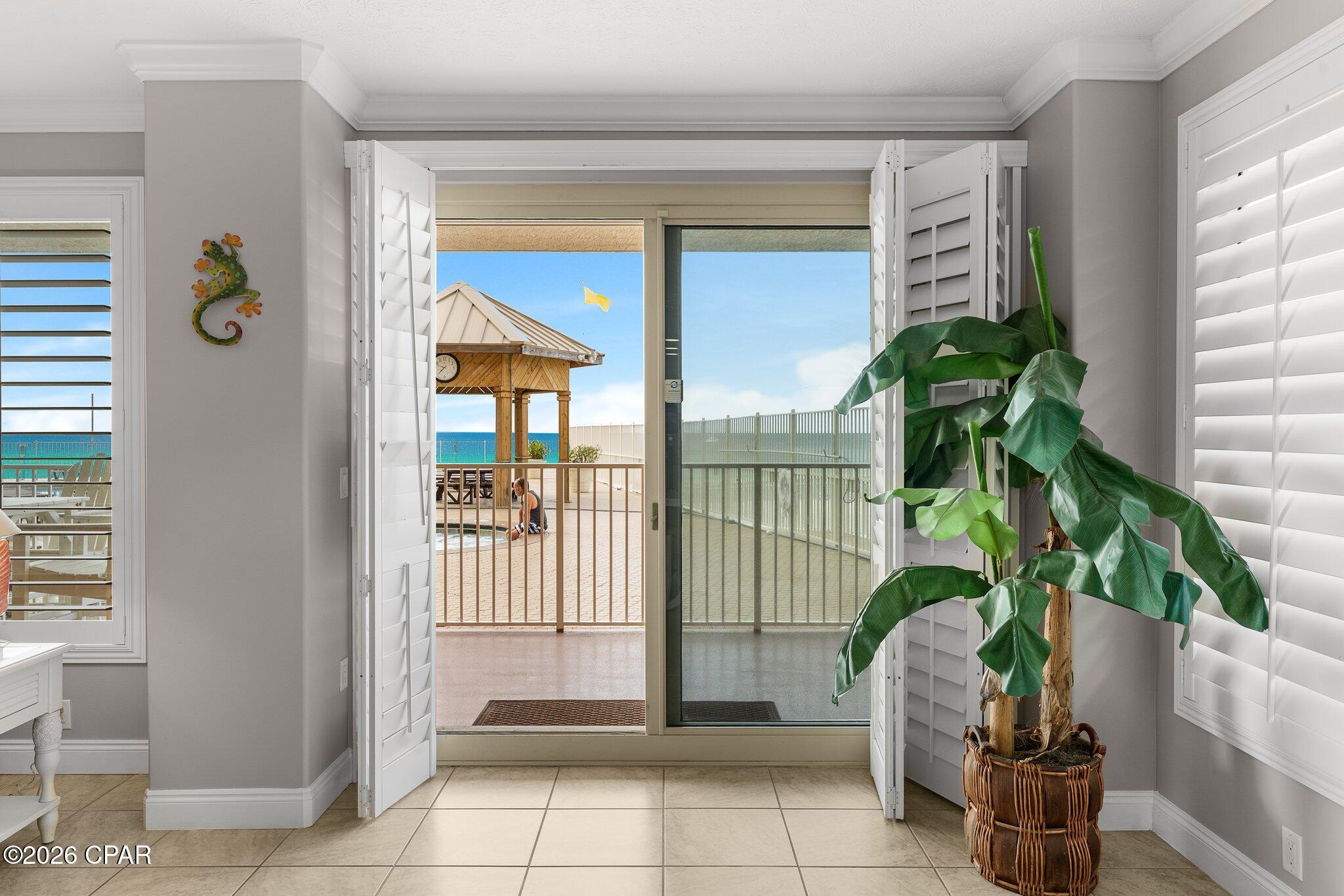 5004 Thomas Drive Panama City FL 32408