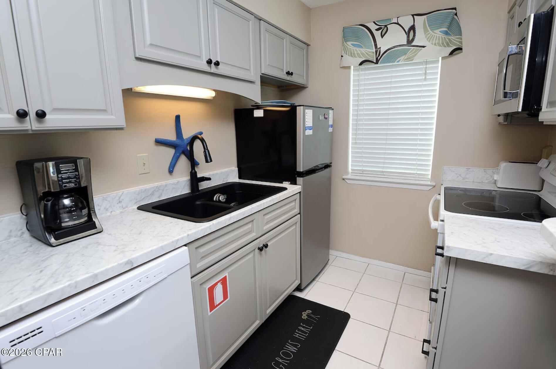 6205 Thomas Drive Panama City FL 32408