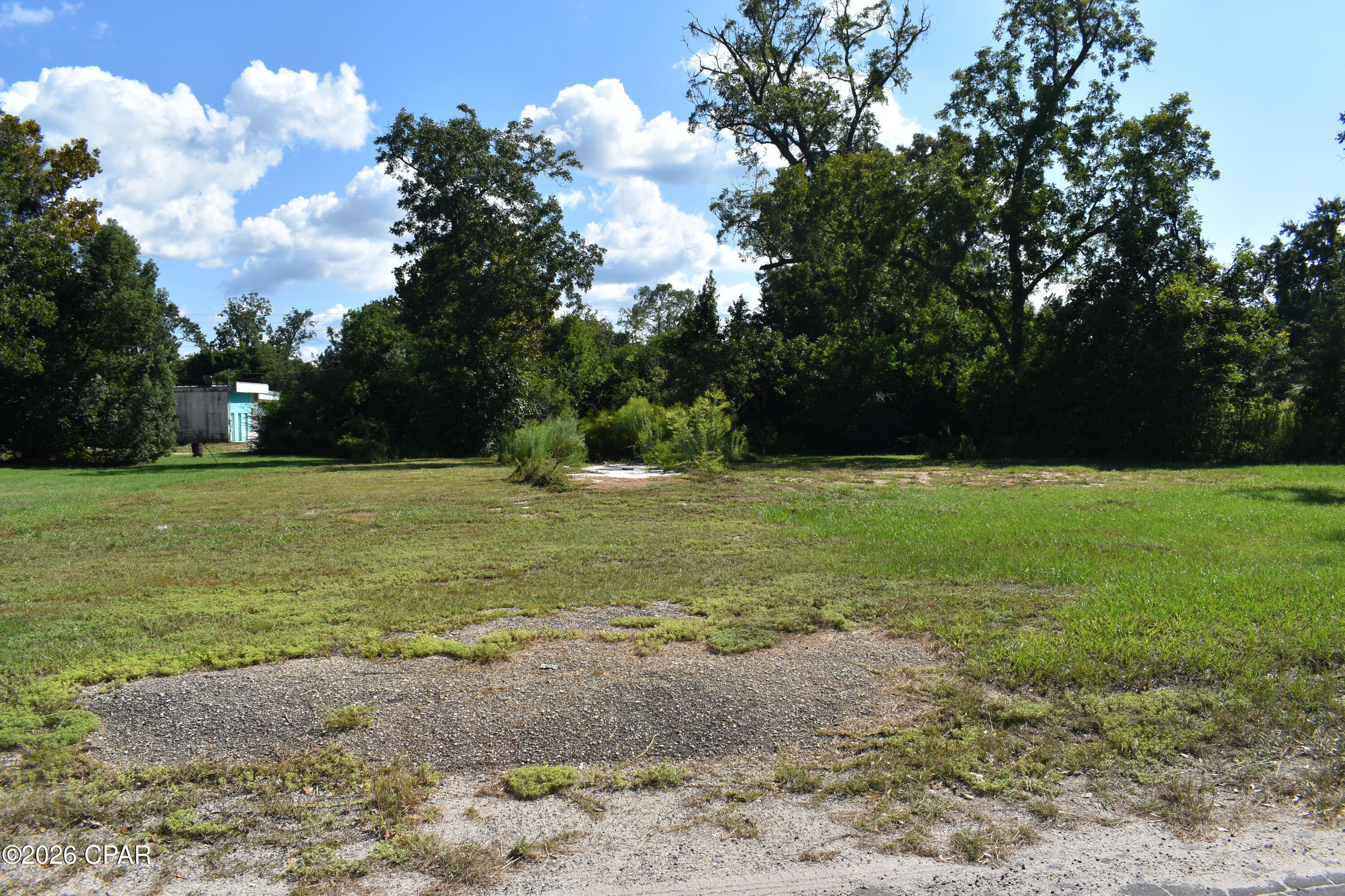 1471 S Railroad Avenue Chipley FL 32428