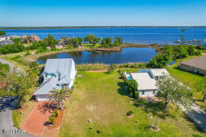 1914 Country Club Lynn Haven FL 32444
