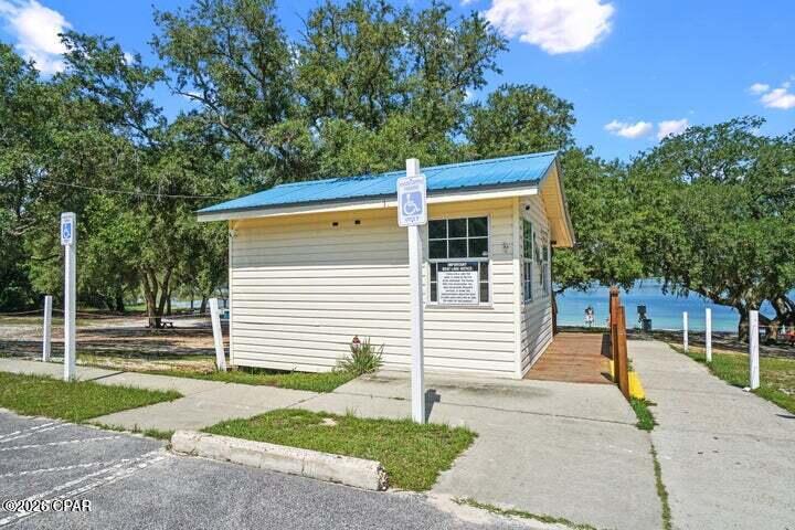 Chipley FL 32428