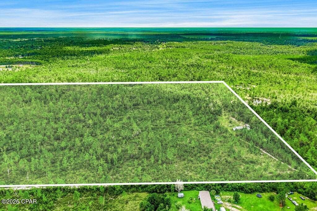 17012 Aawsaw Lane Fountain FL 32438