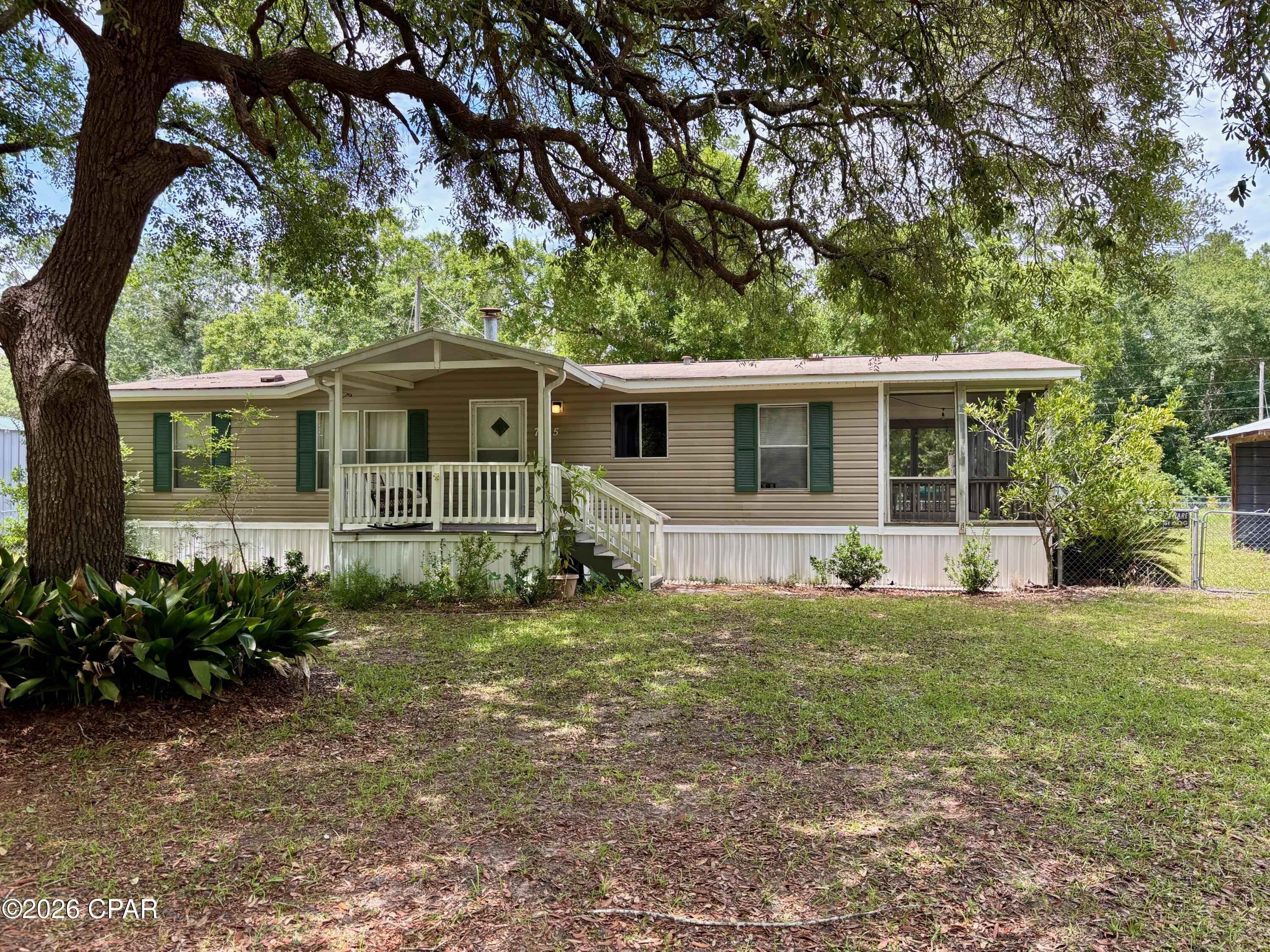 7145 David Whitfield Road Wewahitchka FL 32465