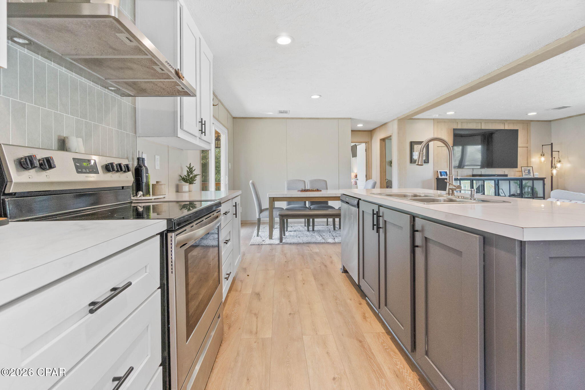 2934 Shoreline Drive Chipley FL 32428