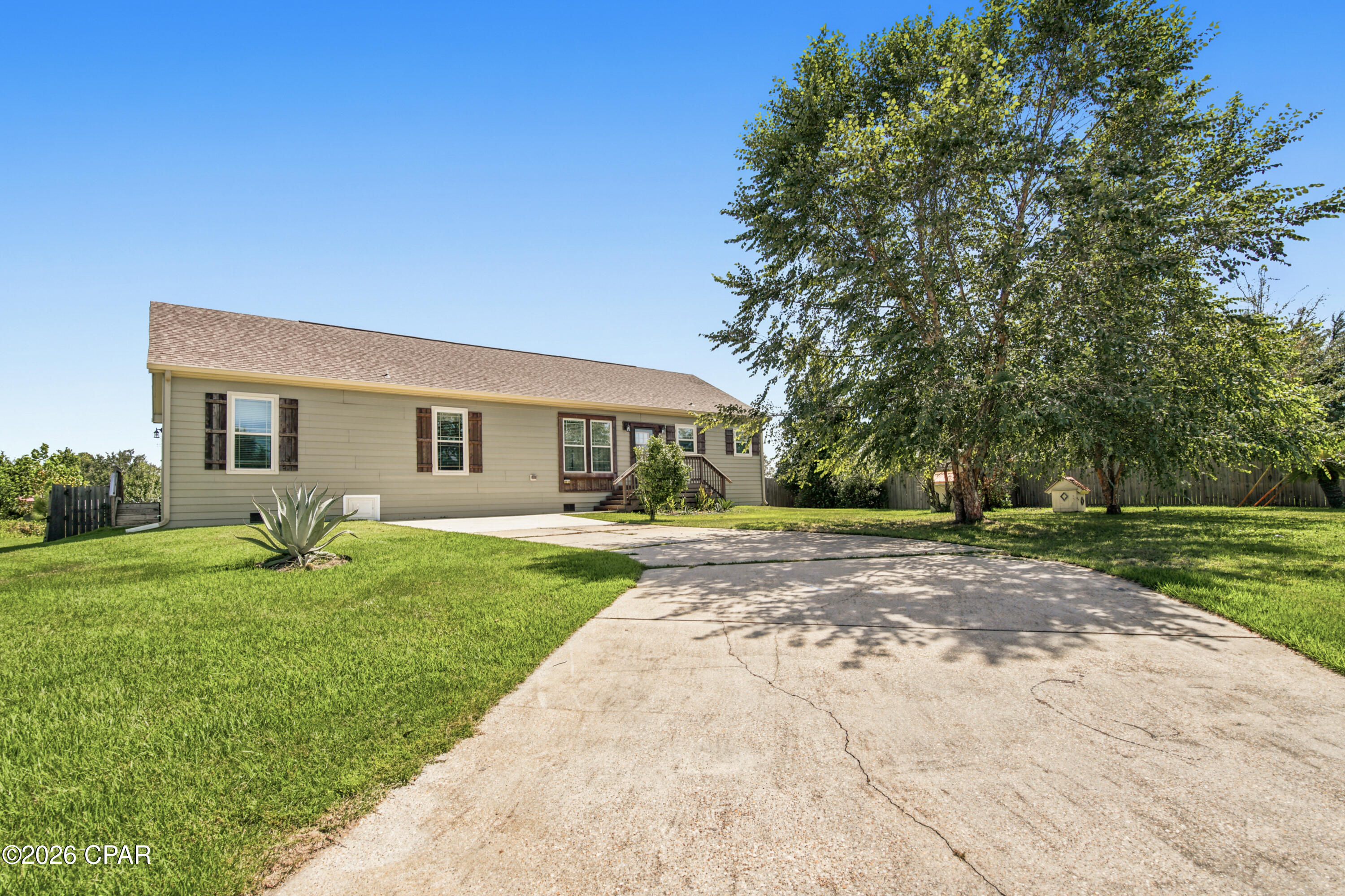 8906 Kiowa Court Youngstown FL 32466